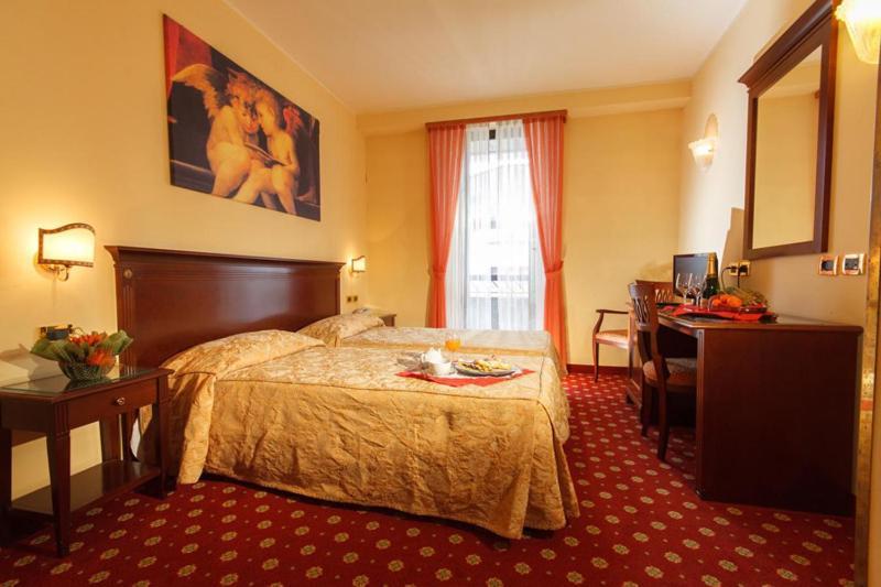 Hotel Mistrello Di Savoia Borgo Val di Taro Eksteriør bilde